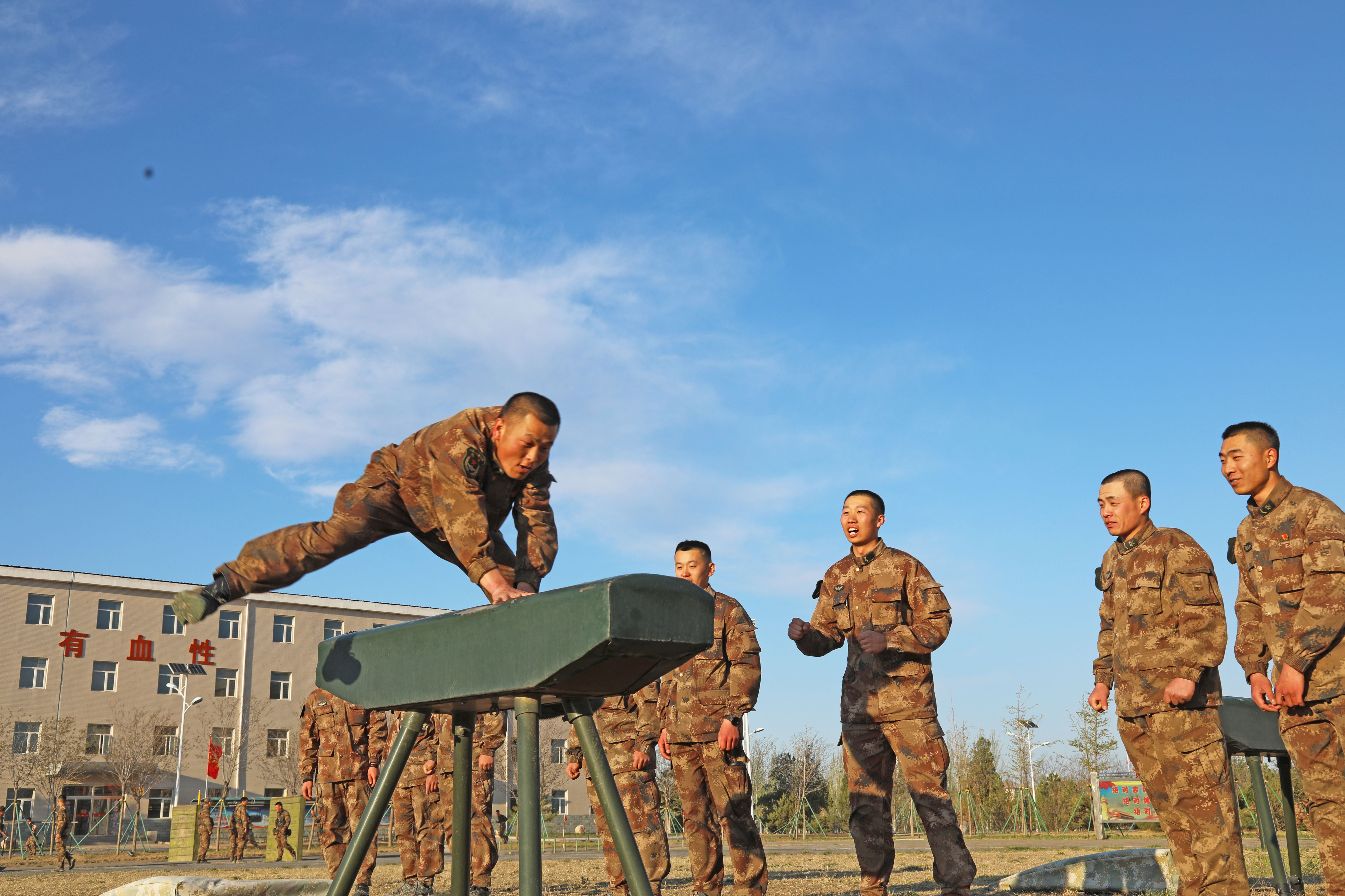 官宣日突围战来临，俄克拉荷马雷霆围绕社区盾造点机会，目标明确，训练强度显著提升的简单介绍-澳门娱乐城